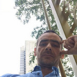 Alan, 42 (1 , 0 )