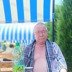Марат, 61