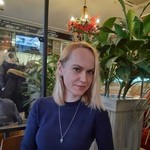 Darina, 44