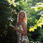 Darina, 44